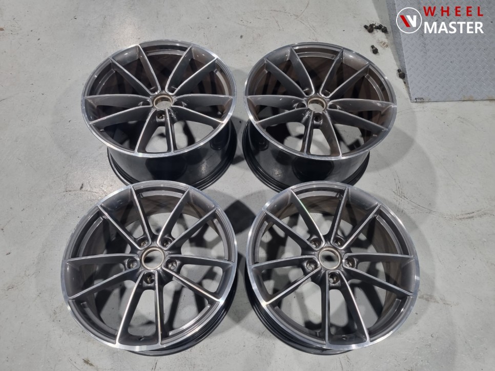 포르쉐 휠도색 / 포르쉐 992 911 까레라S 검정유광 휠도색 / 파주,일산