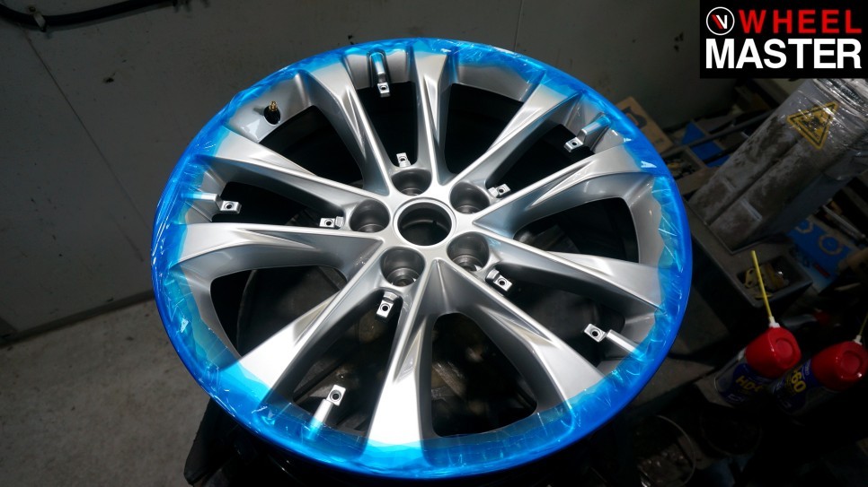 휠스크레치 복원 후 휠도색을 마친 캐딜락 CT6 / 일산 휠복원 / 파주,일산