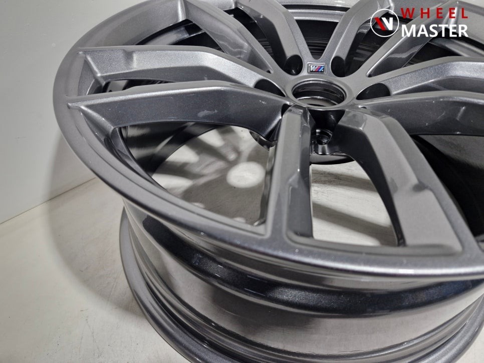 BMW G30 520D 662M 눈길에 측면사고로 인한 휠교체 및휠도색 / 파주,일산