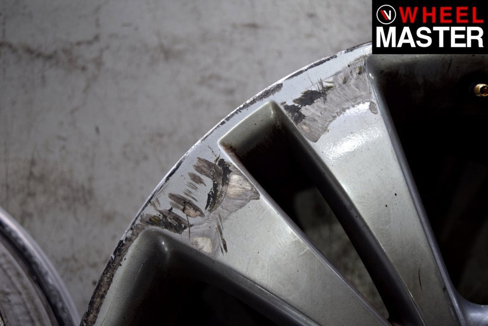 [휠마스터] 휠에 크랙이 생긴 폭스바겐 EOS 차량의 휠교체 후기 / 일산 휠복원 / 파주,일산