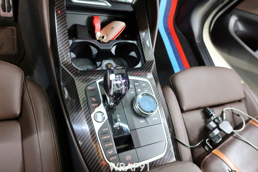 BMW X4 실내 포인트 랩핑 - 3M 4D 리얼카본, 경남 창원 자동차 랩핑 전문점 랩91 / 마산, 김해, 창원