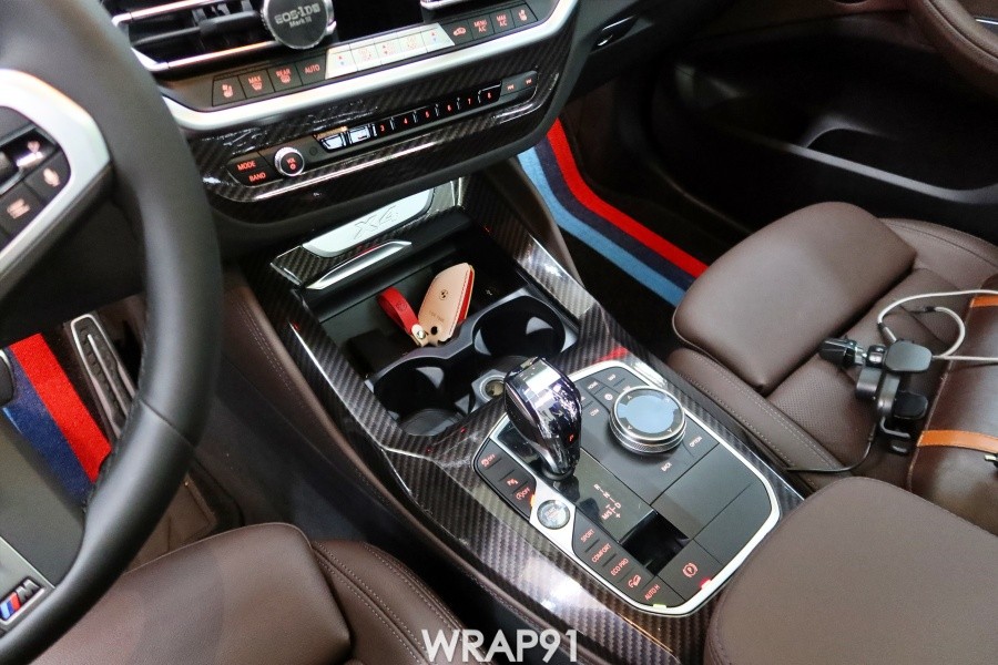 BMW X4 실내 포인트 랩핑 - 3M 4D 리얼카본, 경남 창원 자동차 랩핑 전문점 랩91 / 마산, 김해, 창원