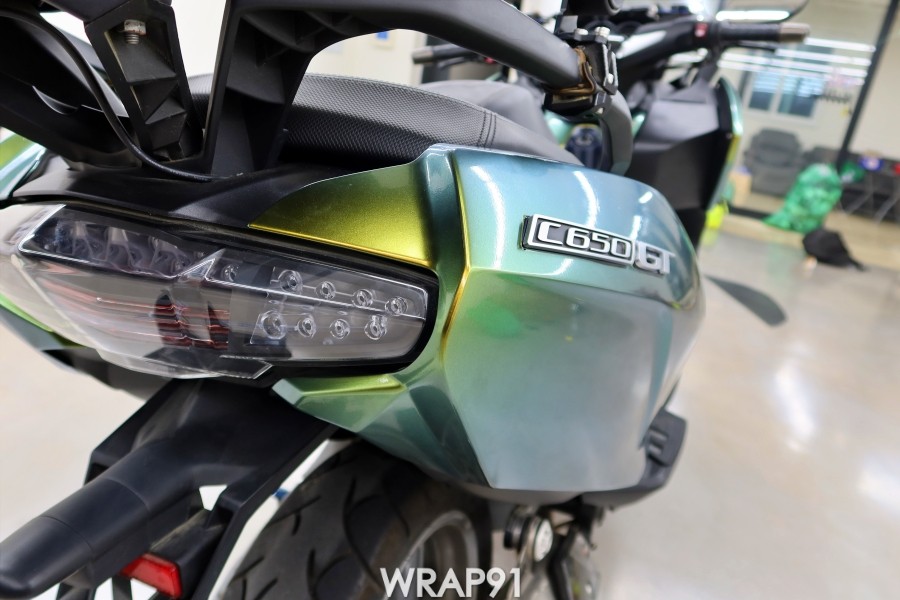 BMW C650 GT 카멜레온 랩핑 - 에이버리 유광 프레시스프링, 경남 부산 바이크랩핑 랩91 / 마산, 김해, 창원