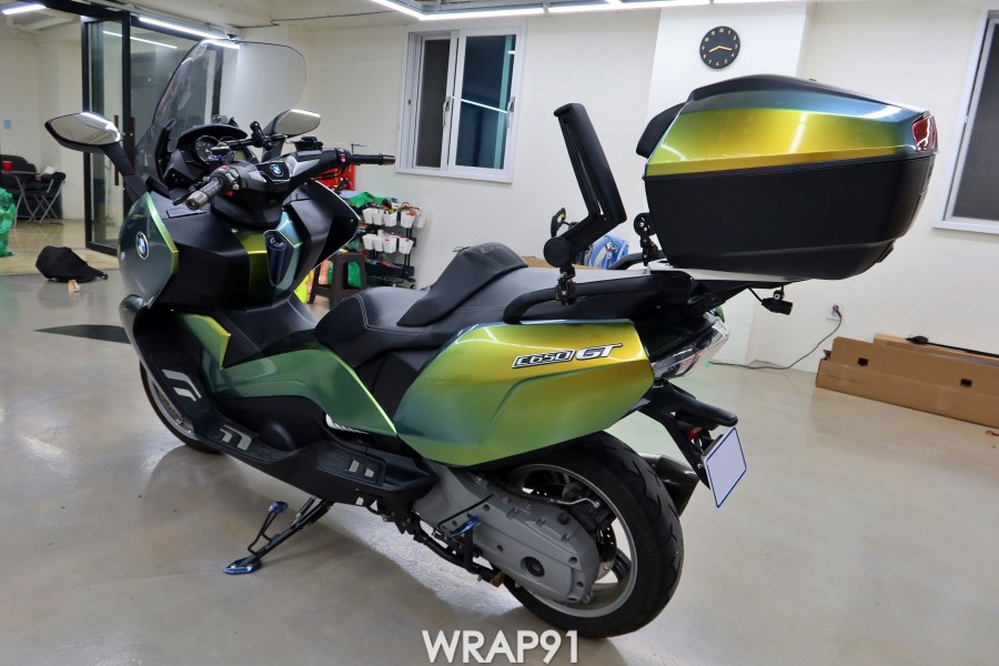 BMW C650 GT 카멜레온 랩핑 - 에이버리 유광 프레시스프링, 경남 부산 바이크랩핑 랩91 / 마산, 김해, 창원