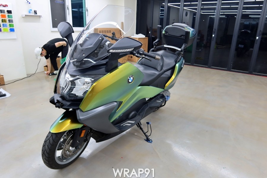 BMW C650 GT 카멜레온 랩핑 - 에이버리 유광 프레시스프링, 경남 부산 바이크랩핑 랩91 / 마산, 김해, 창원