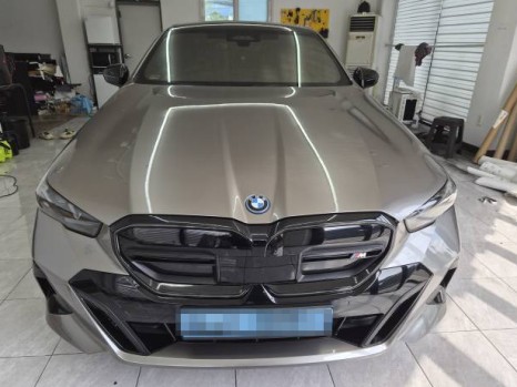 BMW i5 브라바도 리퀴드 메탈릭 실버 전체 랩핑 WRAP91 / 마산, 김해, 창원