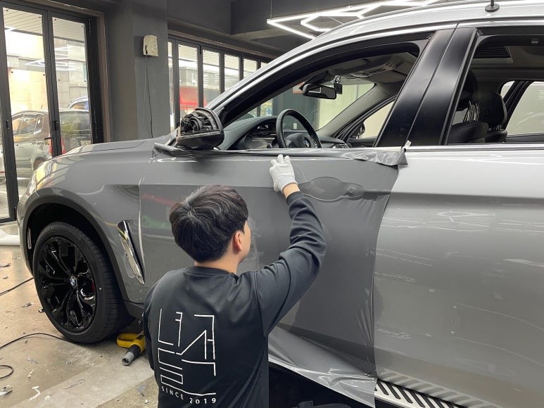 BMW X6 전체랩핑+실내카본+크롬죽이기