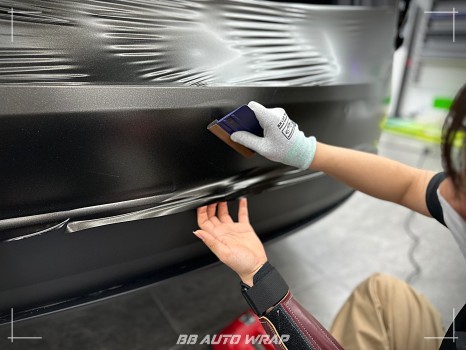 테슬라 모델 X 사고 수리 후 비비 오토 랩에서 3M 사틴 골드 더스트 블랙으로 보험랩핑 재시공하기 / 부산 강서구