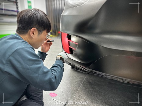 테슬라 모델 X 사고 수리 후 비비 오토 랩에서 3M 사틴 골드 더스트 블랙으로 보험랩핑 재시공하기 / 부산 강서구