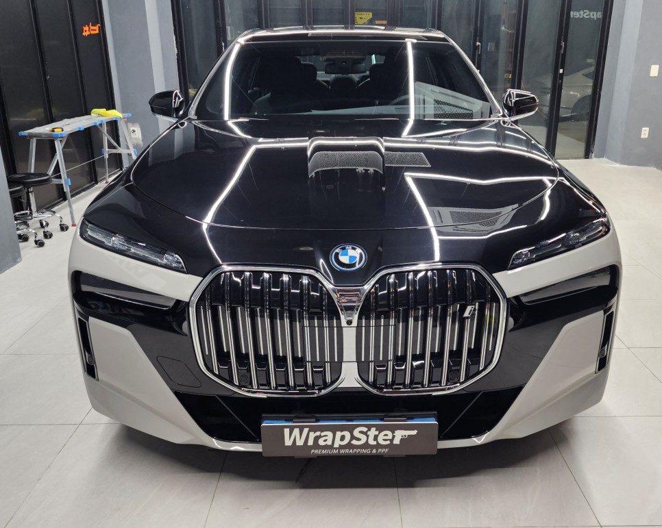 BMW i7 하단 투톤(듀오톤) 랩핑 / BMW / i7 / 경기도 고양시