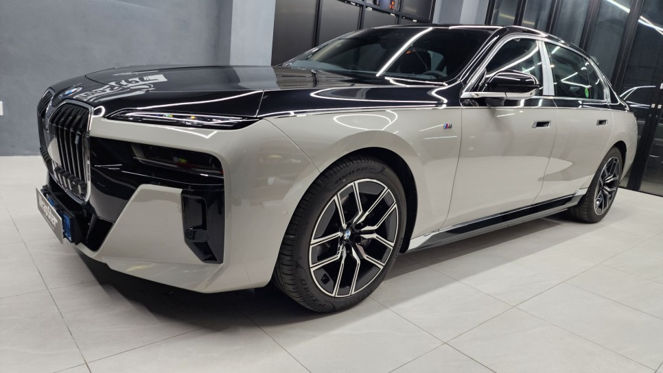 BMW i7 하단 투톤(듀오톤) 랩핑 / BMW / i7 / 경기도 고양시