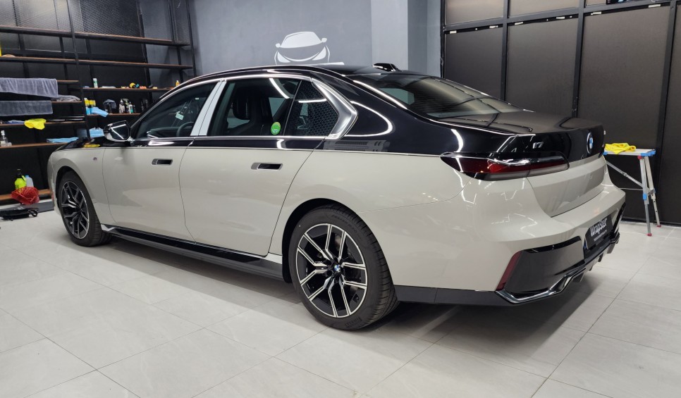 BMW i7 하단 투톤(듀오톤) 랩핑 / BMW / i7 / 경기도 고양시