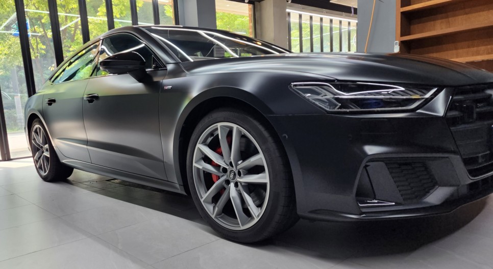Audi A7 에이버리 사틴블랙 전체랩핑 / 아우디 / A7 / 경기도 고양시