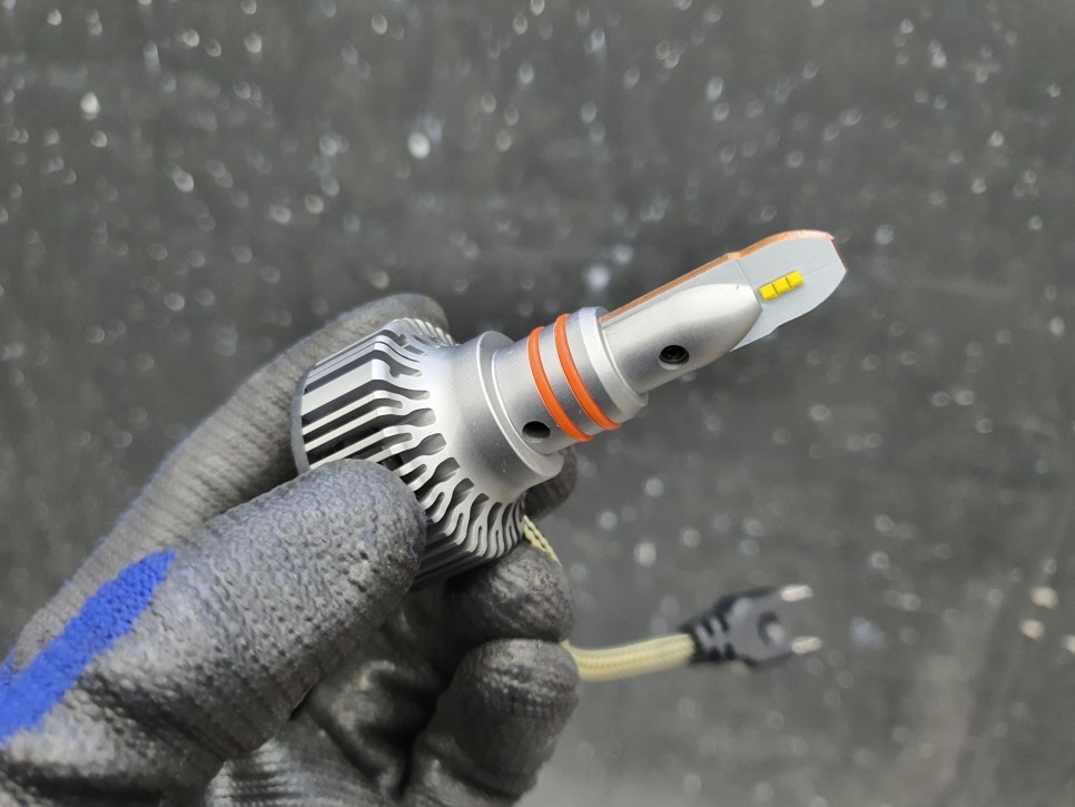 코란도 투리스모 전조등 인증 LED 라이트 교체로 업그레이드 / 진주, 창원, 순천