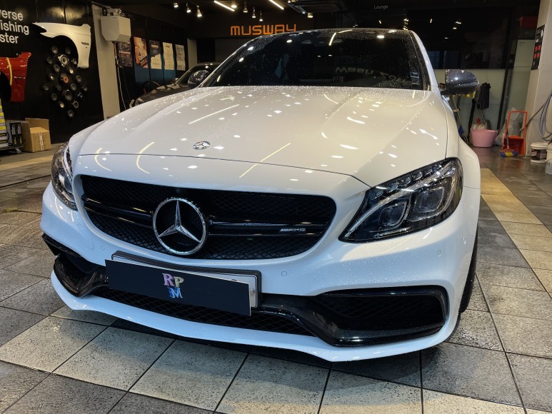 부산 벤츠 C63 AMG 파인뷰 LXQ2000 블랙박스 장착 HD 화질의 4배의 초고화질 녹화 가능! / 부산 동래, 양산
