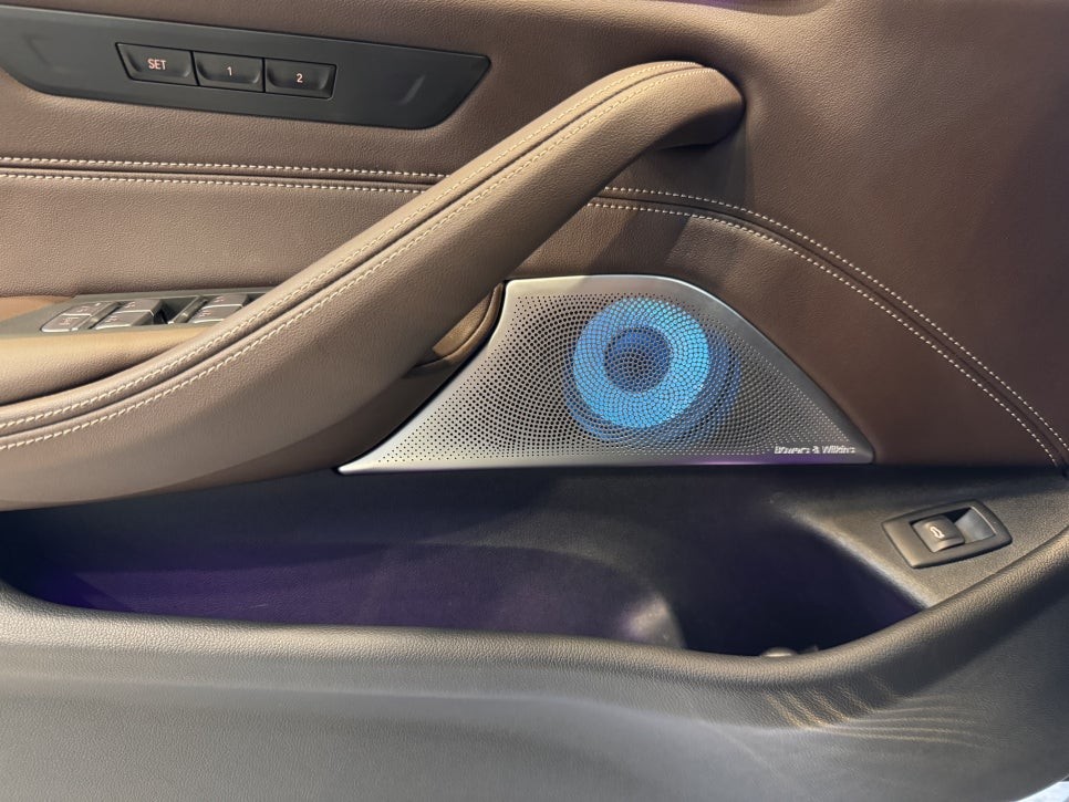 BMW 회오리 스피커 BMW 프론트도어 분위기 업그레이드 (RPM카멀티샵) / 부산 동래, 양산