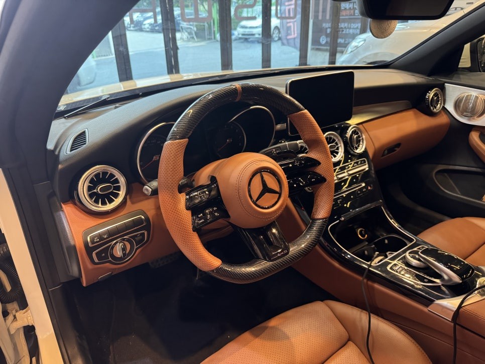 부산벤츠잠자리핸들 w205 c클래스 실내분위기 변신 / 부산 동래, 양산