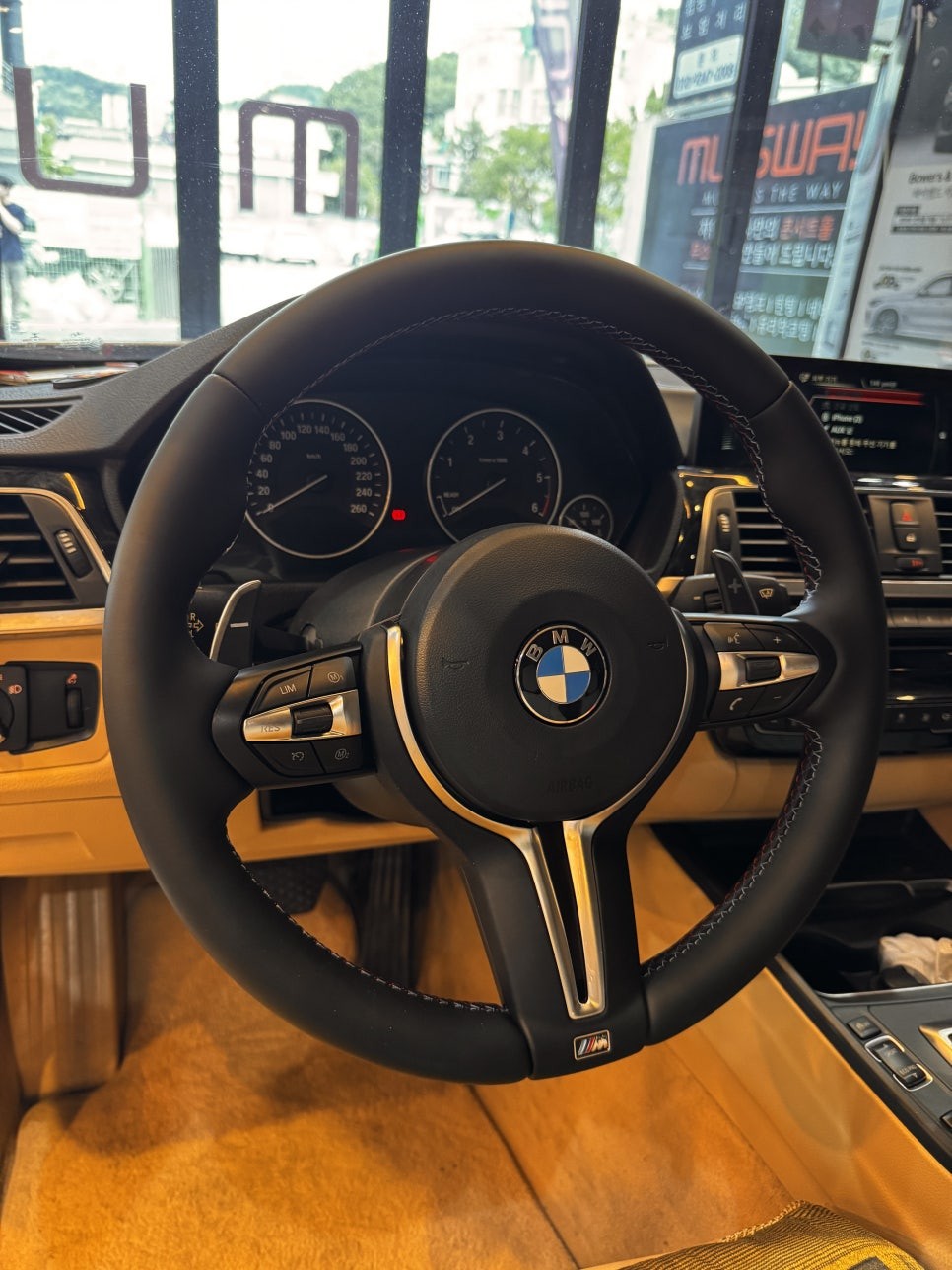 부산M핸들로 BMW F30 320D차량을 더욱 멋지게 / 부산 동래, 양산
