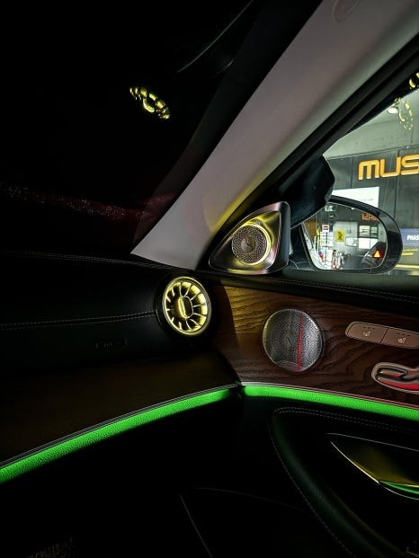 부산벤츠송풍구엠비언트 4d전동부메스터 W213 E300 순정처럼 작업 완료 / 부산 동래, 양산