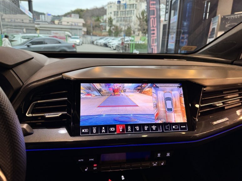 부산 아우디 Q4 이트론 E TRON 순정형 어라운드뷰 서라운드뷰 시공후기! / 부산 동래, 양산