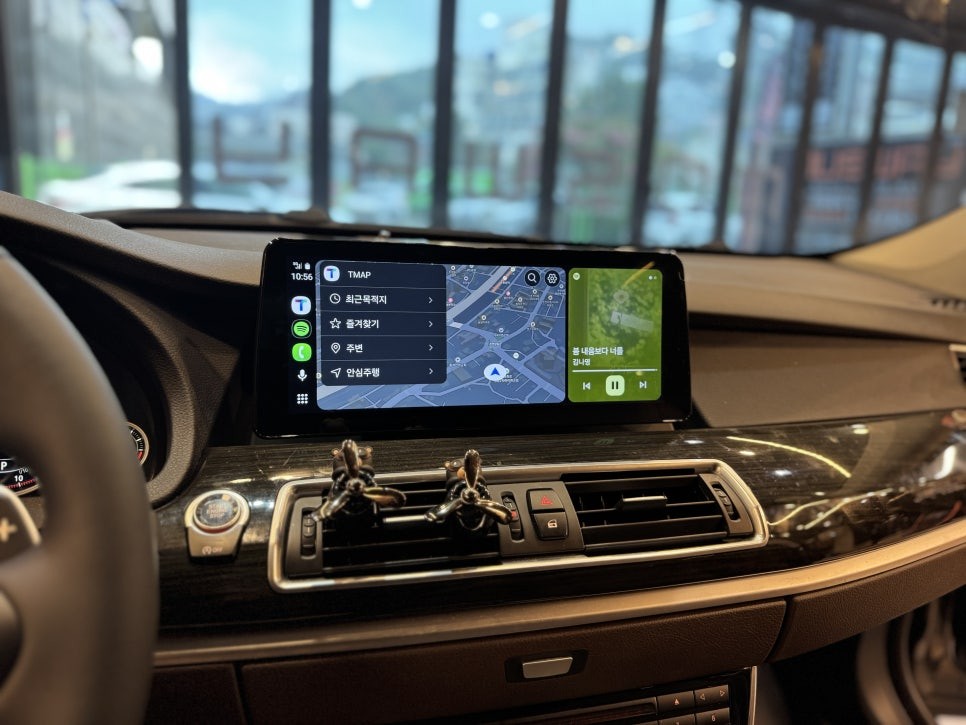 BMW M핸들 12.3인치 터치형카플레이 패키지 F10 520D에 시공 / 부산 동래, 양산