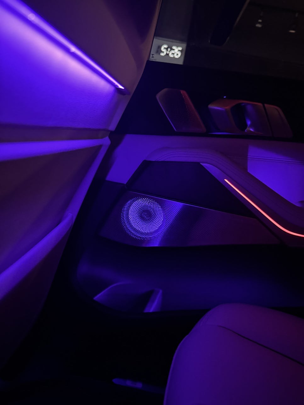 부산bmwx7회오리스피커 bowers&wilkins 시공 / 부산 동래, 양산
