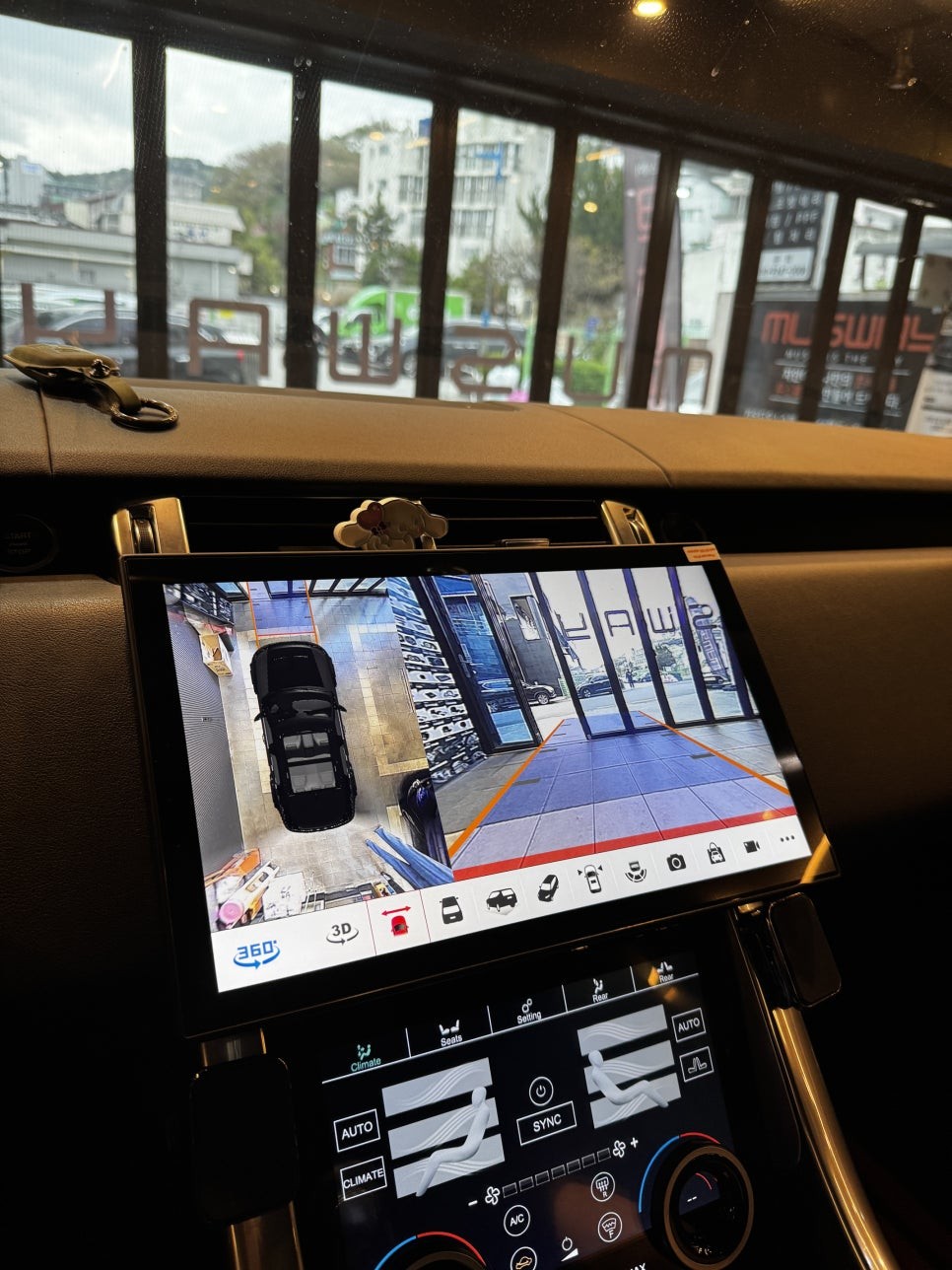 부산안드로이드올인원 13.3인치와 3d어라운드뷰 핸들리모컨교체로 레인지로버스포츠 컨버젼 / 부산 동래, 양산