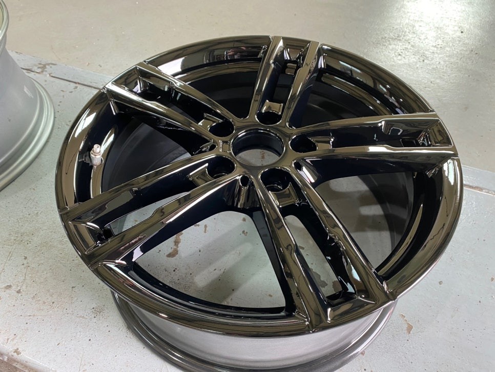 [리턴휠리페어]BMW 118D 719M휠 18인치 유광블랙 도색 휠복원 / 파주,일산,포천