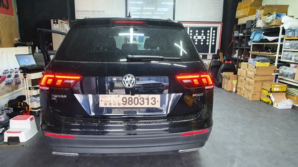 폭스바겐 북미형 직수입 티구안 테일램프 수정 작업. / 대전,세종,청주