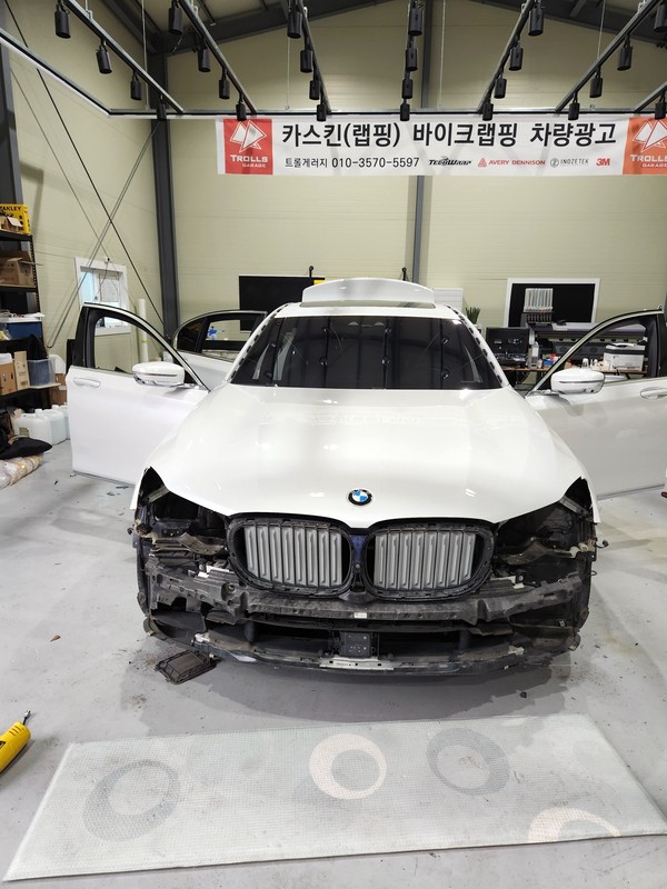 BMW 7시리즈 전체랩핑 에이버리 사틴블랙 / 양주 백석읍