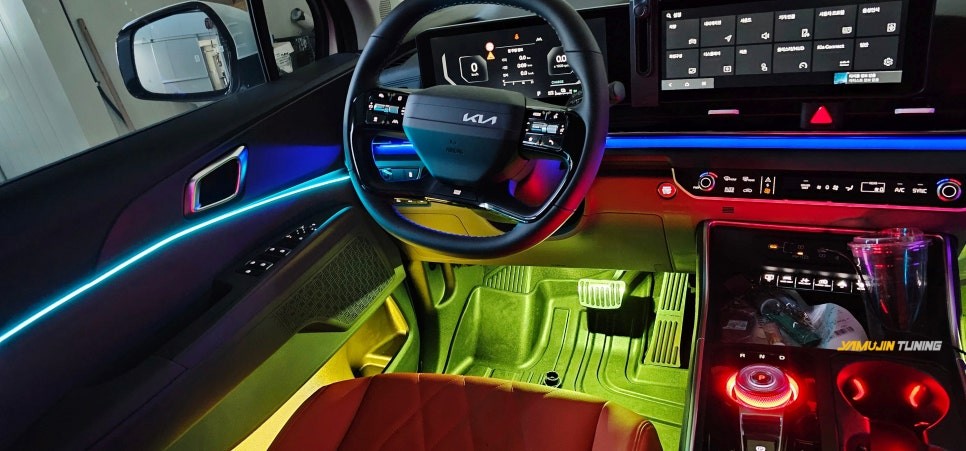 더 뉴 카니발 KA4 엠비언트에 멀티, 주행 반응, 무배선? 글로우 RGB 에어 시공기 / 포천, 양주, 의정부, 동두천