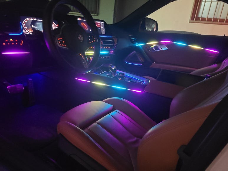 대전 BMW Z4 엠비언트 쭈니커스텀에서 했어요!
