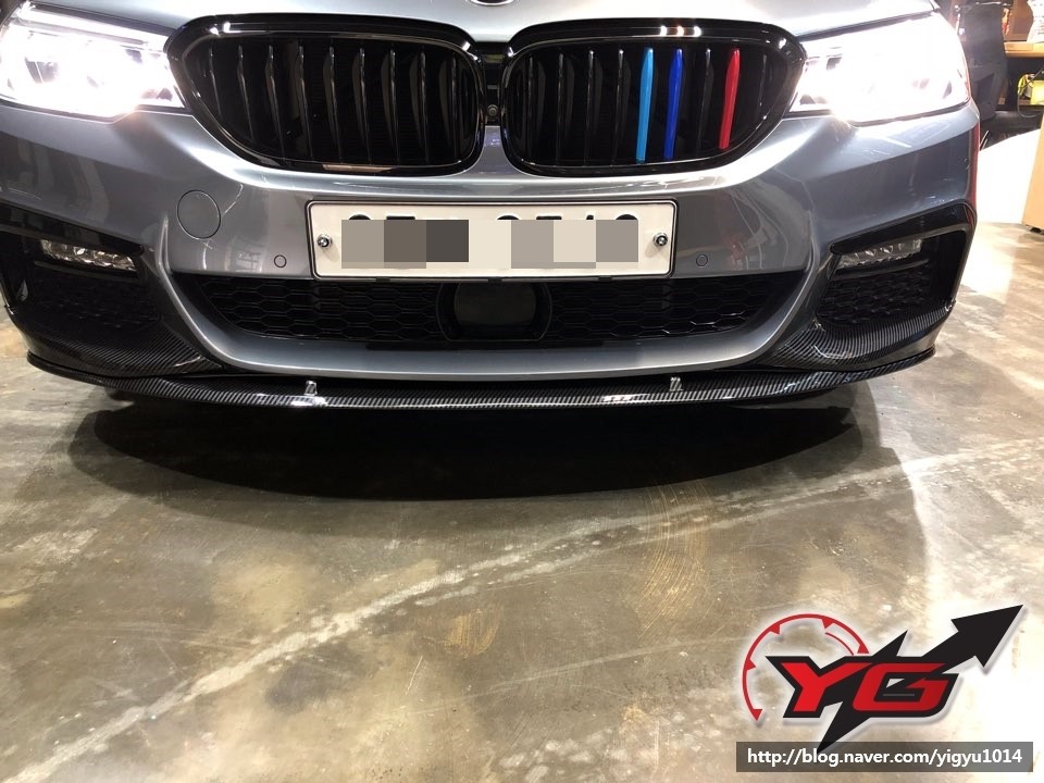 양산물금수입차튜닝 BMW5시리즈G30카본파츠튜닝 M퍼포카본파츠업그레이드 G30카본미러파츠튜닝전문샵 YG디테일링멀티샵 / 경남 양산, 김해, 부산