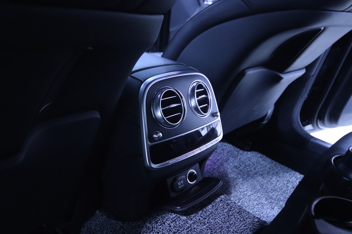 대구 엠비언트 벤츠 S클래스 송풍구엠비언트 깔끔한 작업 / 대구 구미