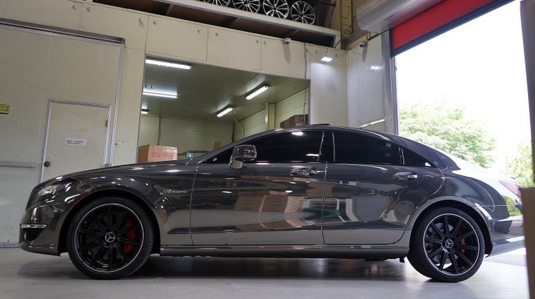 [벤츠 휠 튜닝] 벤츠 CLS63 AMG 순정 19인치 휠 교체 작업!! 정품 중고 휠 전문점 (주)티티 모터스 / 인천 서구 석남동