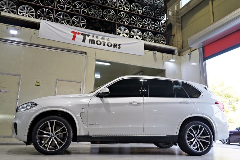 BMW X5 611M 정품,중고 20인치휠 + 미쉐린 래티튜드 스포츠3 20인치 타이어 장착작업!! 휠전문점 부천 티티모터스 / 인천 서구 석남동