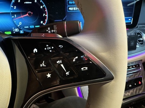 벤츠 E클래스 W213 E350 핸들 염색 커스텀 순정 아이보리 컬러 조색