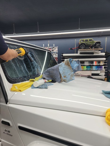 벤츠 지바겐 G바겐 G63amg 실내 커스텀 핸들 대시보드상단 가죽 아이보리 커스텀 염색 / 서울 성동구