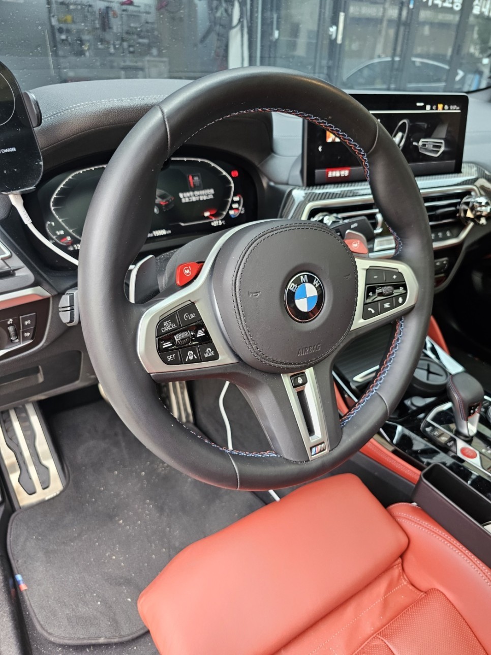BMW G02 X4M 핸들 염색 커스텀 튜닝 순정 레드 컬러 조색 / 서울 성동구
