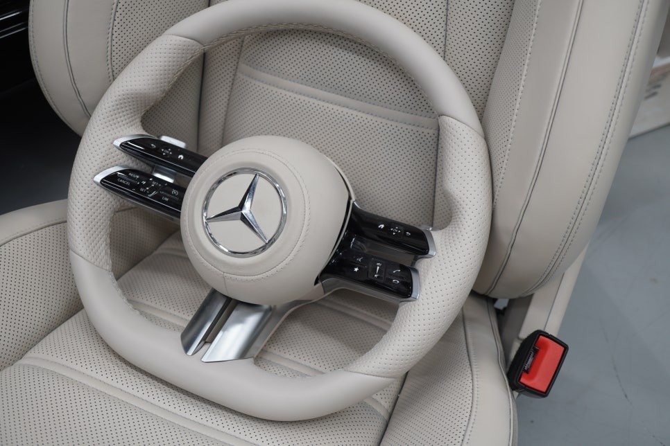 벤츠 E클래스 실내 커스텀 시트염색 가죽염색 아이보리 브라운 투톤 / 서울 성동구 성수동