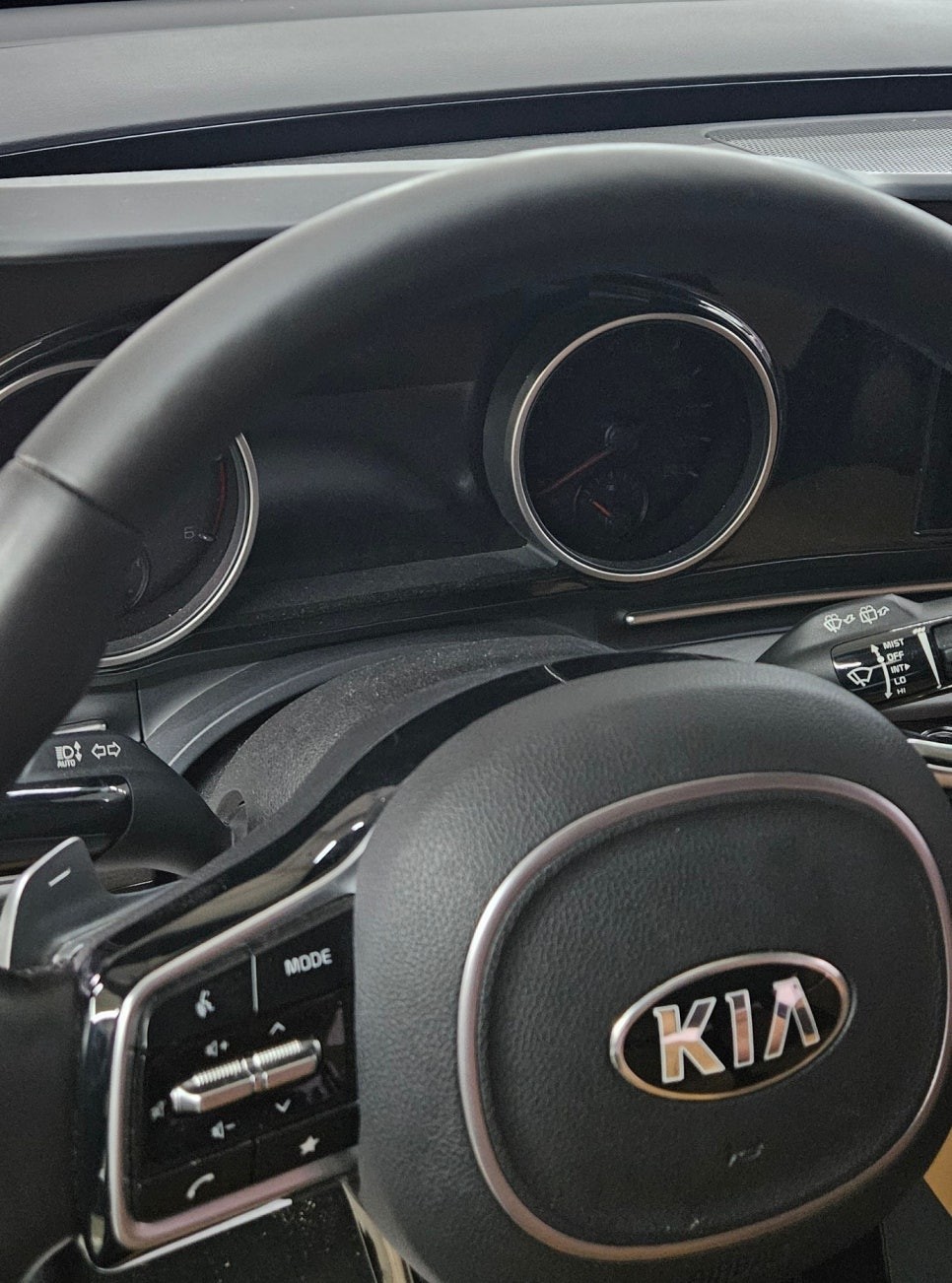 기아 카니발 핸들 까짐 동탄 핸들가죽복원 전문 치카치카 / 경기 화성