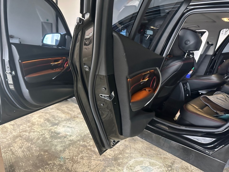 부산엠비언트 BMW 320d 신차에 들어가는 옵션 적용해보세요!!! / 부산 해운대구 송정동