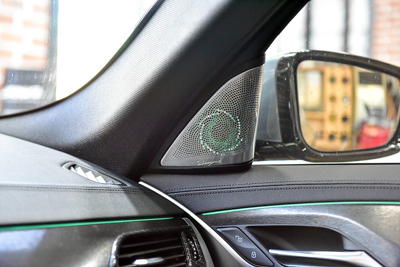 [광주카오디오] BMW G30 회오리 앰비언트 포칼스피커 장착