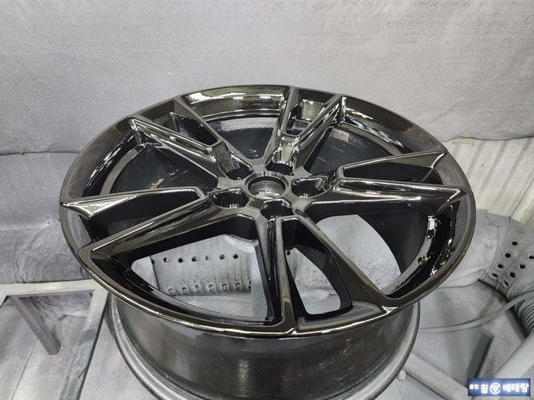 쉐보레 카마로 ss 유광블랙 복원 [휠긁힘][휠손상복원] / 인천 서구 금곡동