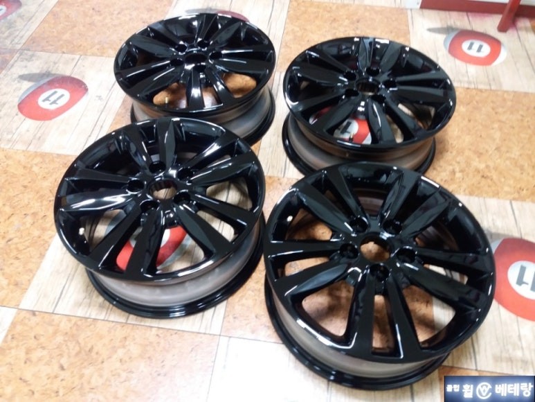 티볼리 휠 유광블랙도장 [인천휠도장휠도색] / 인천 서구 금곡동