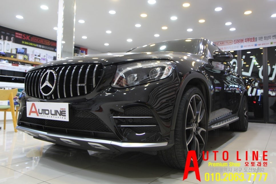 벤츠 glc43amg  실내 송풍구 3D 전동부메스터 64컬러 RGB엠비언트 풀버젼 및 AMG GT그릴교체