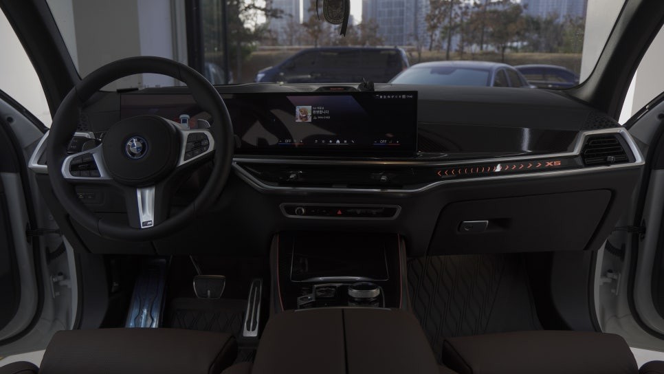 BMW X5 실내랩핑 작업후기 소개합니다_남양주실내랩핑 전문 크로이랜드 / 남양주