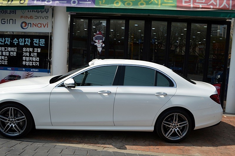 벤츠 E300 솔라가드 새턴 썬팅!!