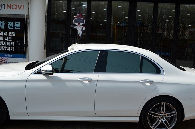 벤츠 E300 솔라가드 새턴 썬팅!!