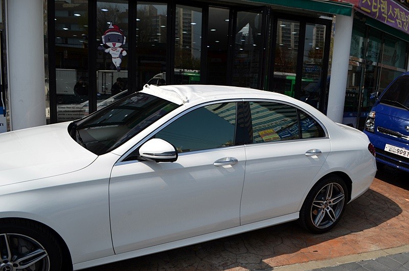 벤츠 E300 솔라가드 새턴 썬팅!!